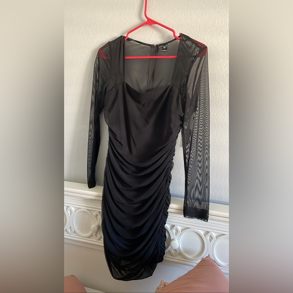 Windsor black body-con dress!